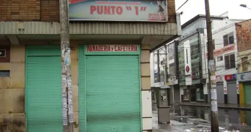 CIGARRERIA PANADERIA CAFETERIA PUNTO  1 BOGOTÁ